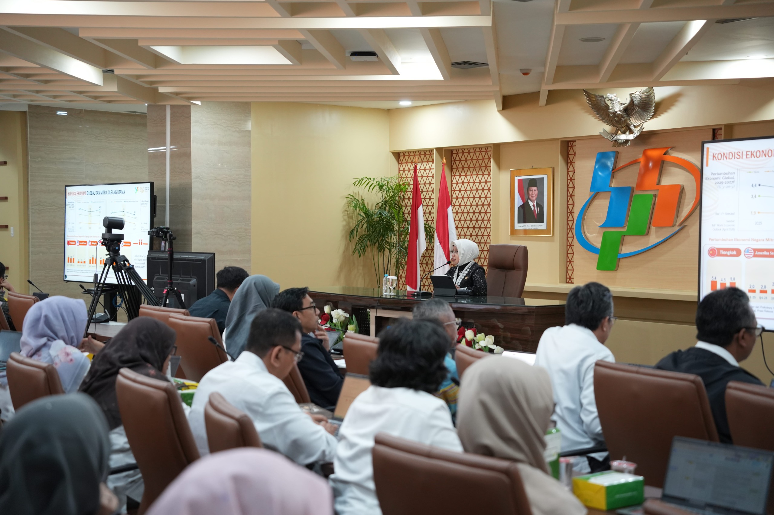 Badan Pusat Statistik merilis data pertumbuhan penduduk Indonesia 2025