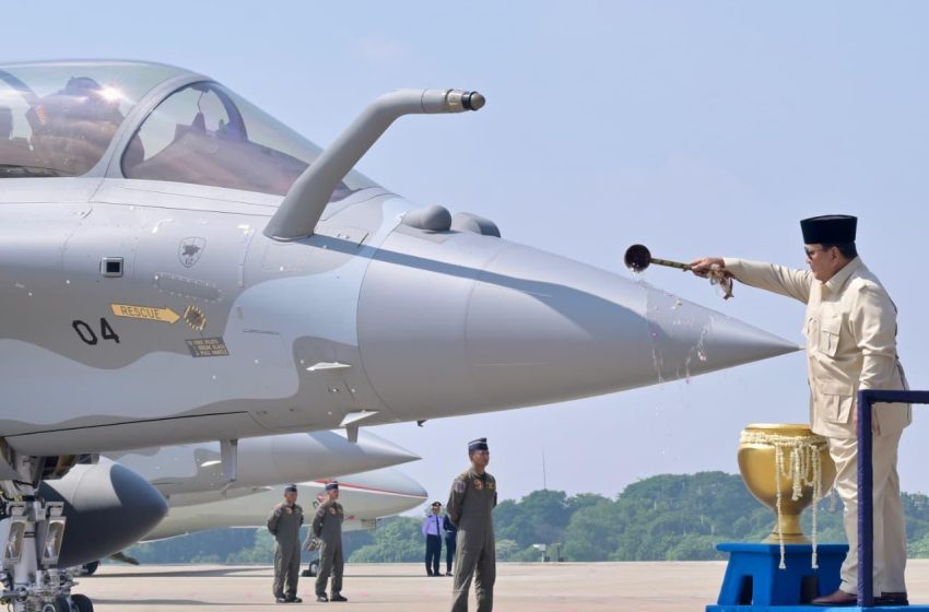  Presiden Prabowo Serahkan Jet Tempur Rafale dan Alutsista Baru untuk Perkuat Pertahanan Udara RI