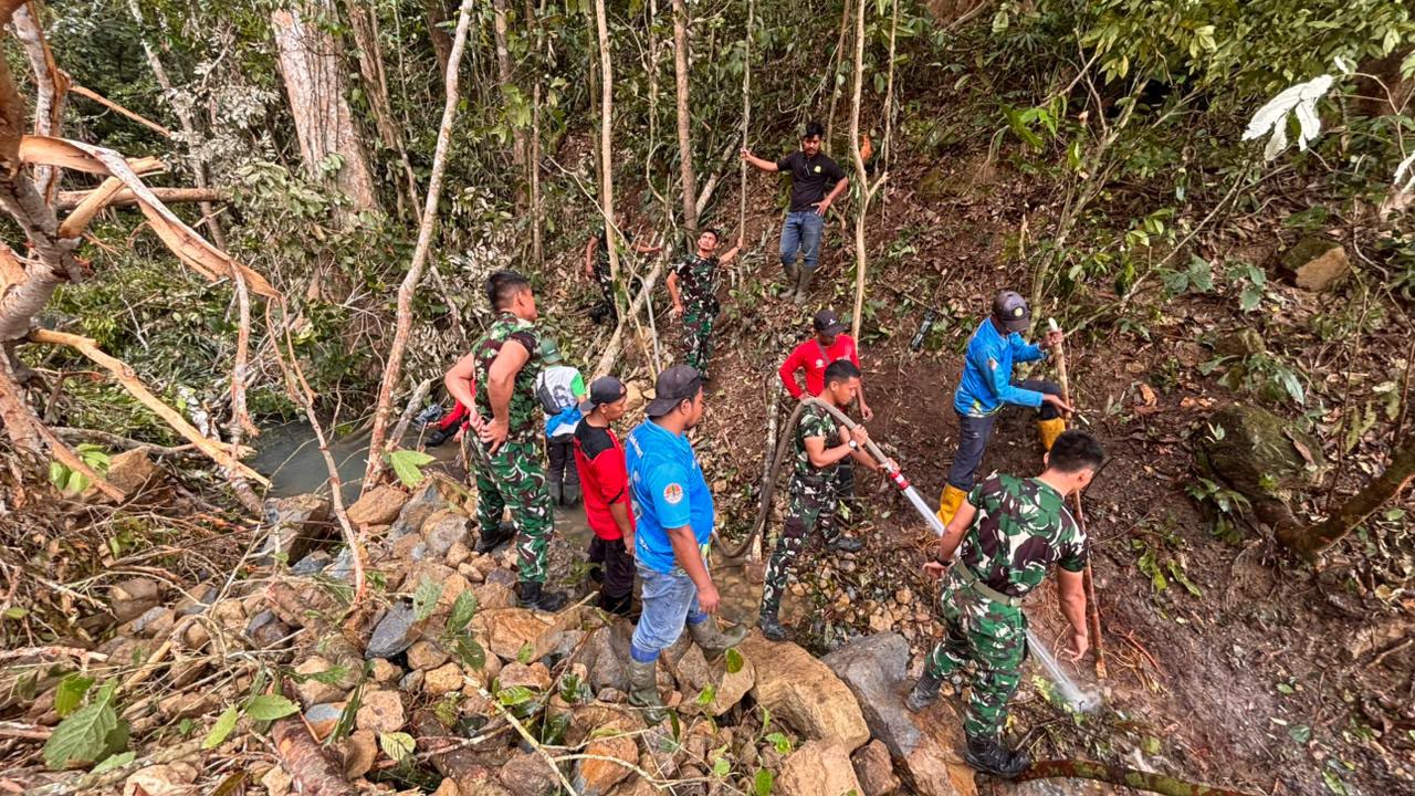 Pembangunan hunian sementara bagi korban gempa bumi di Kabupaten Sigi, Sulawesi Tengah, yang didampingi BNPB.