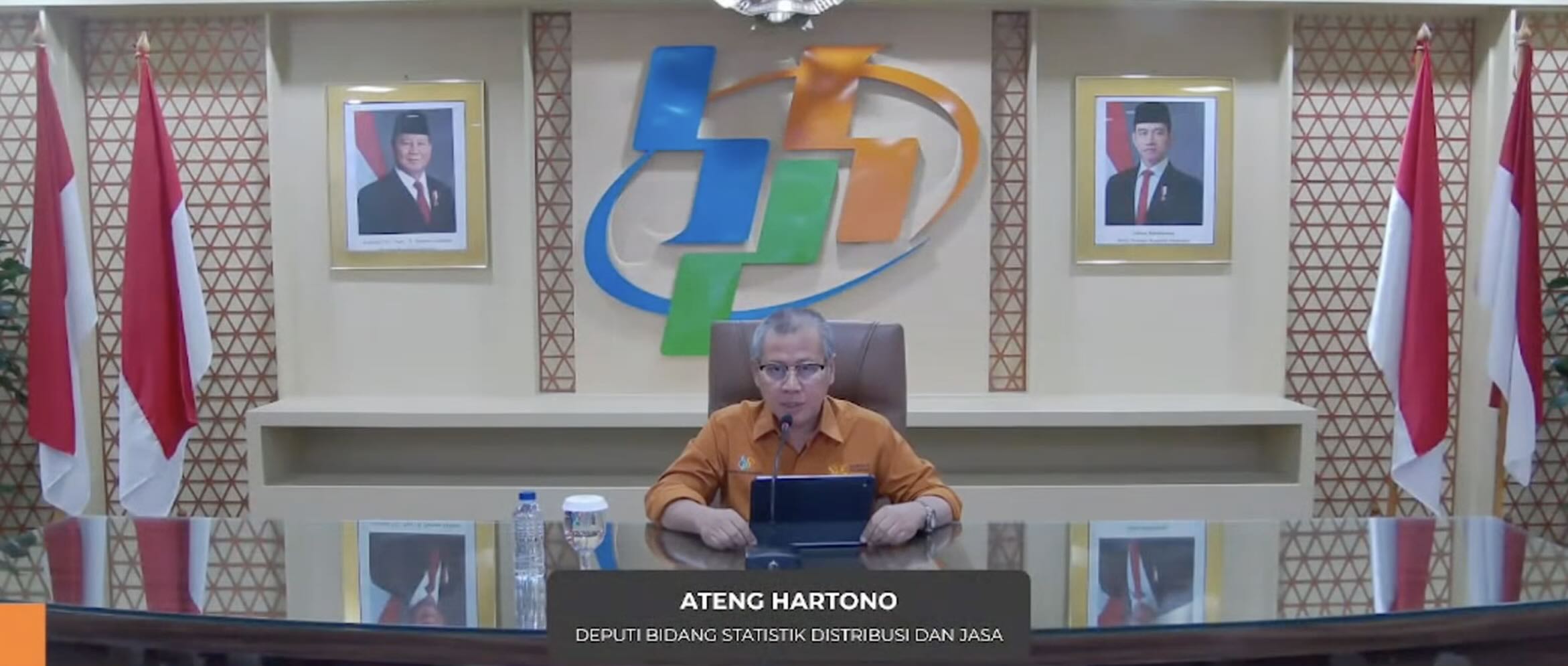 Deputi BPS Ateng Hartono menyampaikan data inflasi Indonesia Juni 2026 dalam konferensi pers di Jakarta.