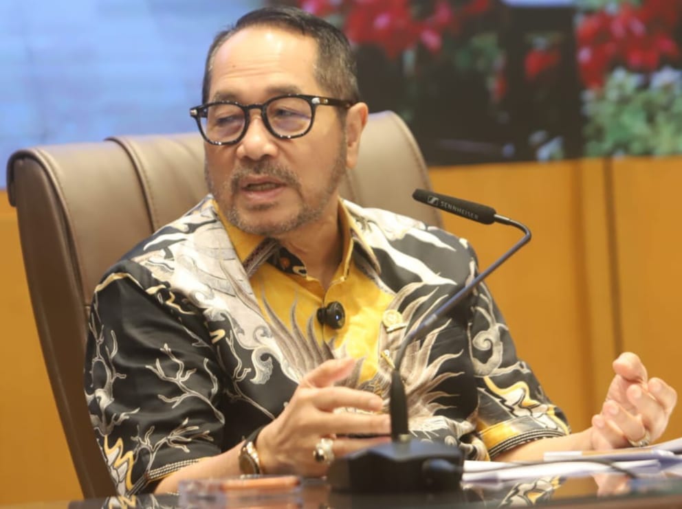 Firman Soebagyo mendukung Buku Panduan Program Sosial Berkelanjutan Presiden Prabowo agar bantuan sosial tepat sasaran.