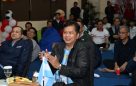 Menteri Transmigrasi M. Iftitah Sulaiman Suryanagara dan Wakil Menteri Viva Yoga Mauladi mengikuti nobar semifinal Piala Dunia 2026 bersama jajaran Kementerian Transmigrasi dan transmigran.